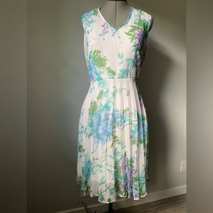 1970’s white printed sleeveless dress